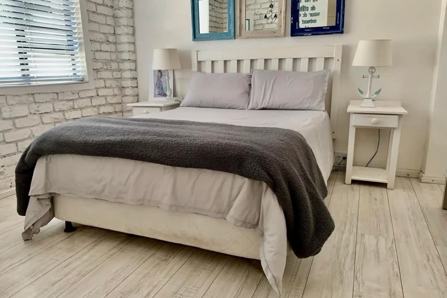 To Let 1 Bedroom Property for Rent in Mossel Bay Central Western Cape